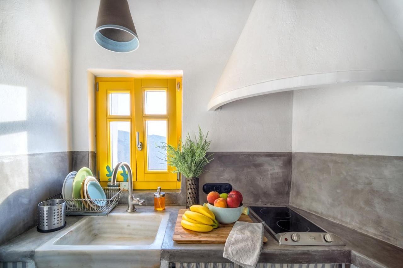 1890 Cliff House * Serifos Town